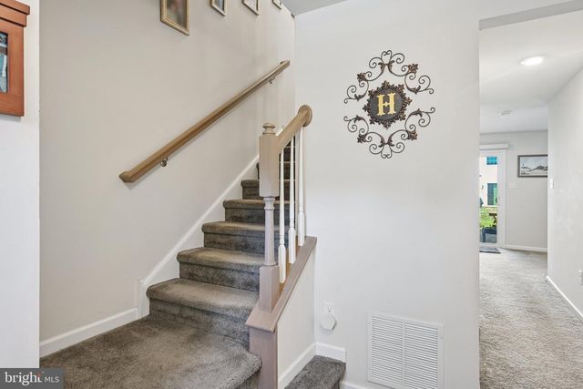179 VILLAGE GREEN LN, Sicklerville, NJ 08081