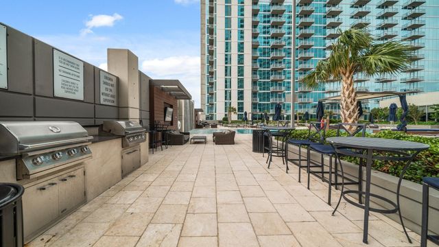 5925 Almeda Road 11708, Houston, TX 77004