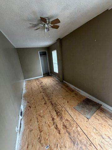 439 5 Avenue, Moline, IL 61265