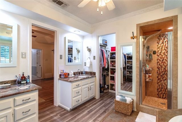 1307 S Westador Drive, Arlington, TX 76015