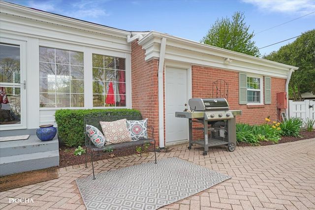 1421 Garfield Avenue, Aurora, IL 60506