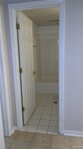 4496 Maryland Avenue B, St Louis, MO 63108