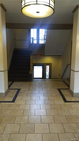 4496 Maryland Avenue B, St Louis, MO 63108