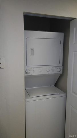 4496 Maryland Avenue B, St Louis, MO 63108