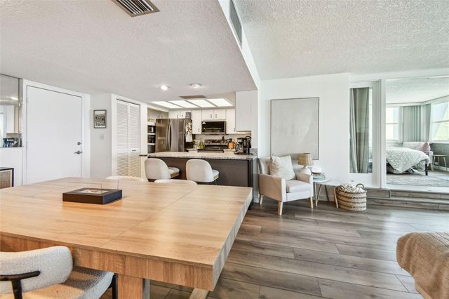 500 TREASURE ISLAND CAUSEWAY 607, St Petersburg, FL 33706