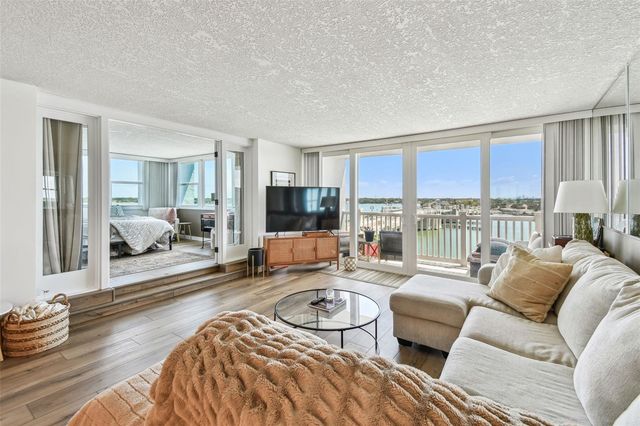 500 TREASURE ISLAND CAUSEWAY 607, St Petersburg, FL 33706