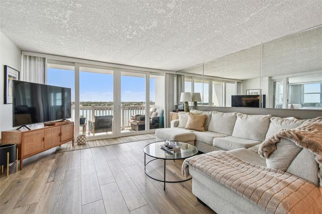 500 TREASURE ISLAND CAUSEWAY 607, St Petersburg, FL 33706