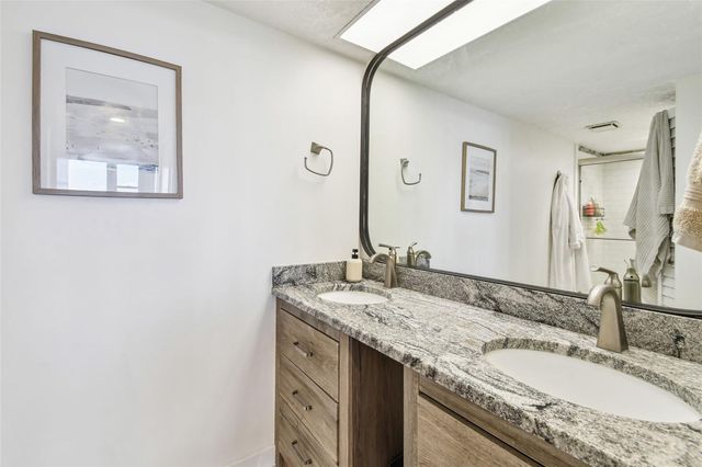 500 TREASURE ISLAND CAUSEWAY 607, St Petersburg, FL 33706