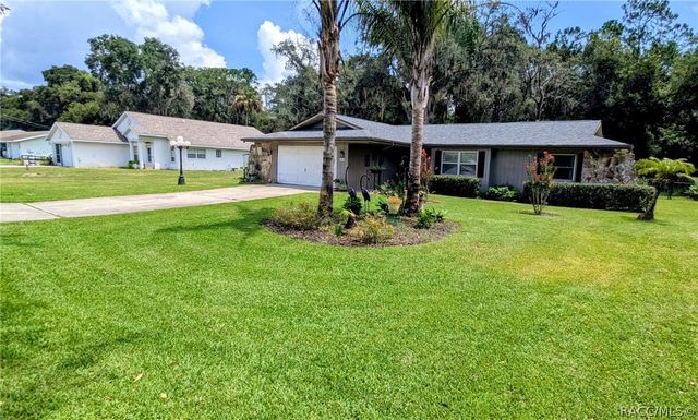 2413 S Carnegie Drive, Inverness, FL 34450