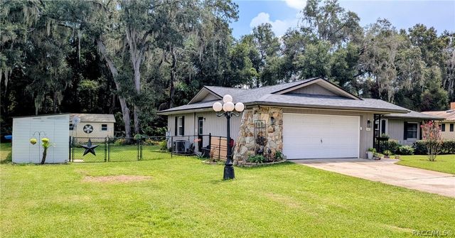 2413 S Carnegie Drive, Inverness, FL 34450