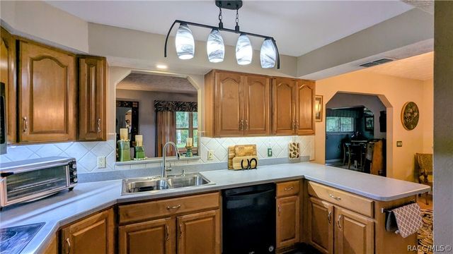 2413 S Carnegie Drive, Inverness, FL 34450