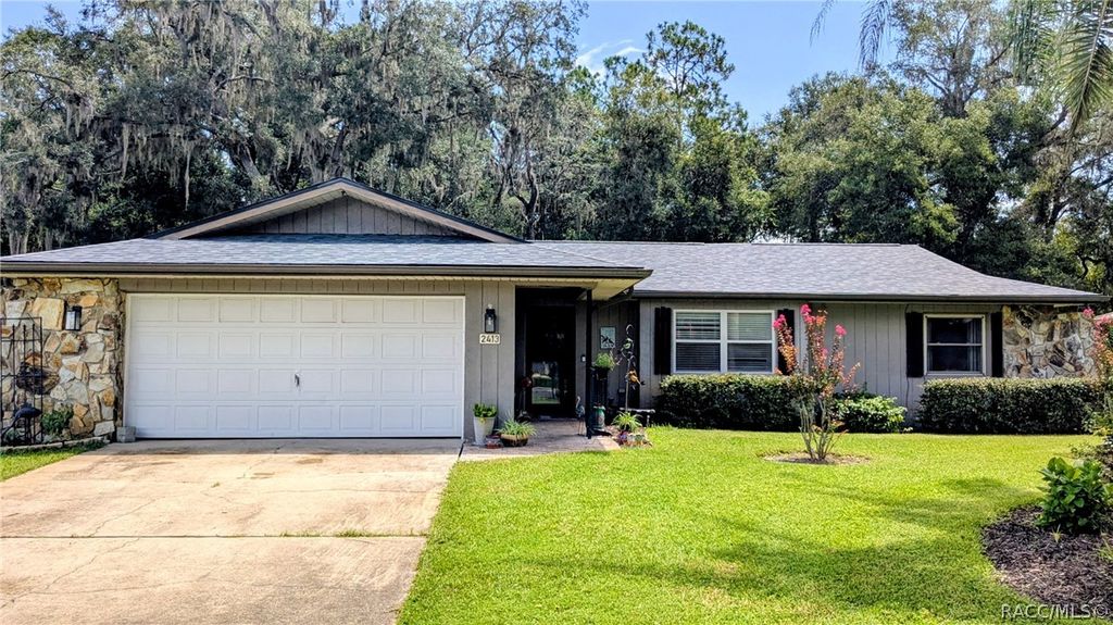 2413 S Carnegie Drive, Inverness, FL 34450