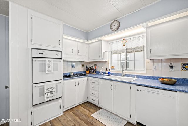 195 Tierra Rejada Road 55, Simi Valley, CA 93065