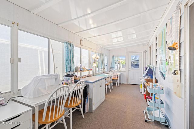 195 Tierra Rejada Road 55, Simi Valley, CA 93065