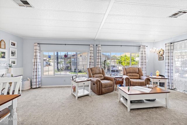 195 Tierra Rejada Road 55, Simi Valley, CA 93065