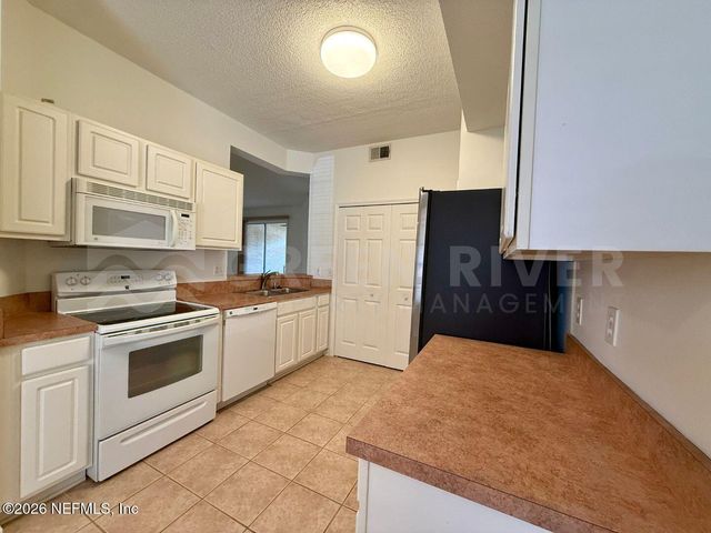 204 AUGUSTA Circle, St. Augustine, FL 32086