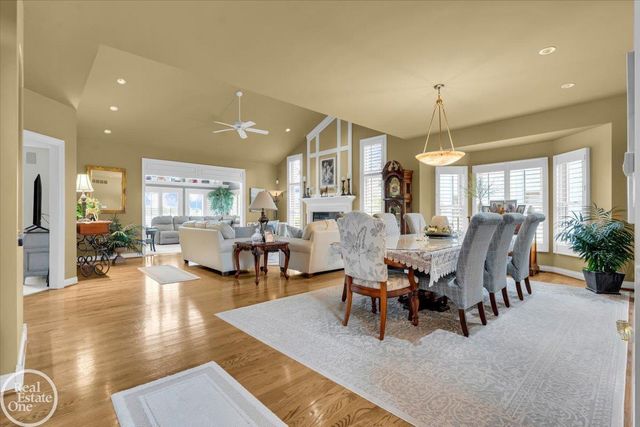 7827 S River Road, Cottrellville, MI 48039
