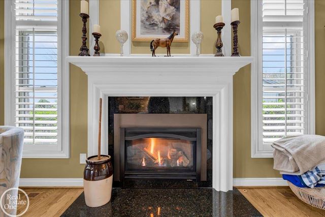 7827 S River Road, Cottrellville, MI 48039