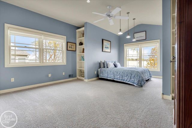 7827 S River Road, Cottrellville, MI 48039