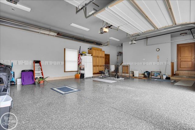 7827 S River Road, Cottrellville, MI 48039