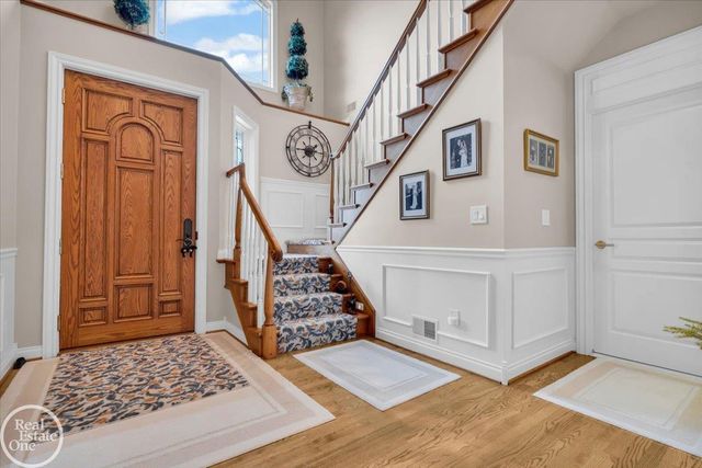 7827 S River Road, Cottrellville, MI 48039
