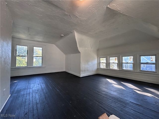 12209 Ingomar Avenue, Cleveland, OH 44108