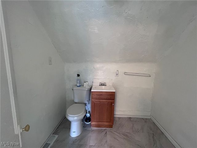 12209 Ingomar Avenue, Cleveland, OH 44108