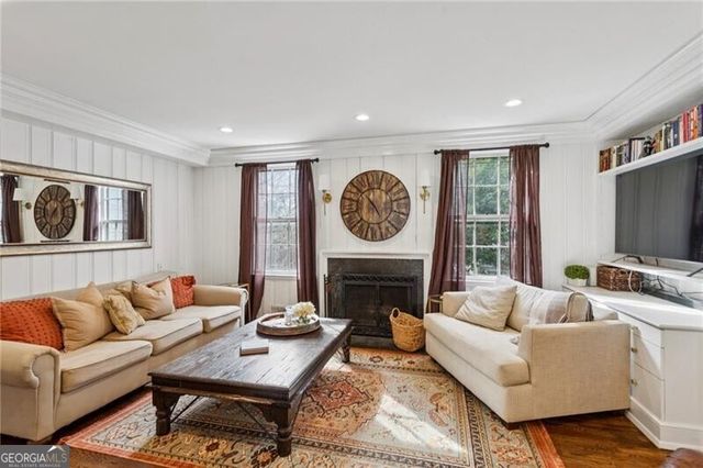 1819 Greystone Road NW, Atlanta, GA 30318