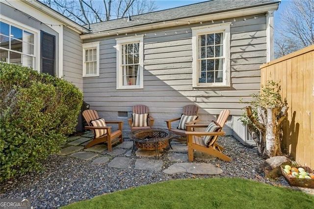 1819 Greystone Road NW, Atlanta, GA 30318