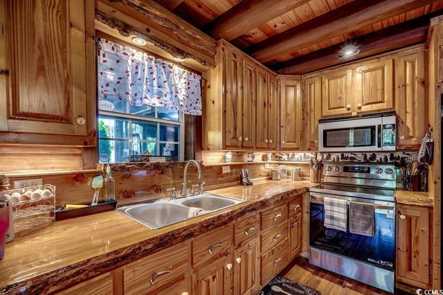 181 Halfway Rd., Nichols, SC 29581