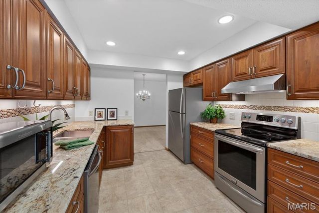 2315 Seven Pines Drive 2, Maryland Heights, MO 63146