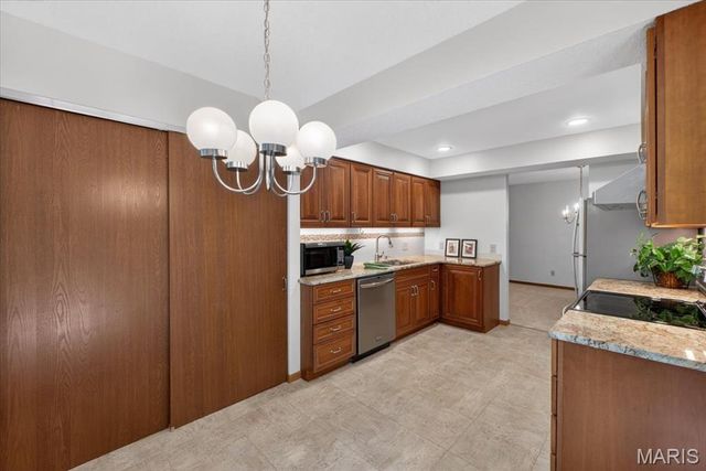 2315 Seven Pines Drive 2, Maryland Heights, MO 63146