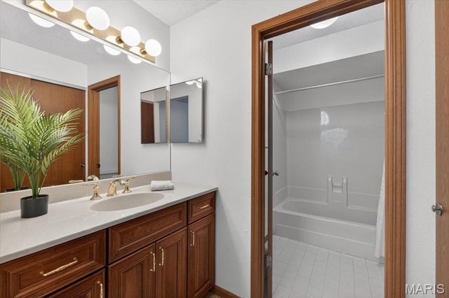 2315 Seven Pines Drive 2, Maryland Heights, MO 63146