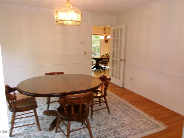 15 Pinecrest Drive, Niskayuna, NY 12309