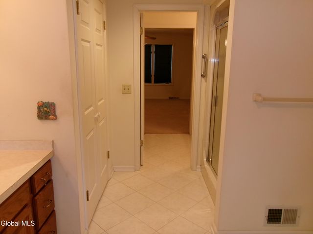 15 Pinecrest Drive, Niskayuna, NY 12309