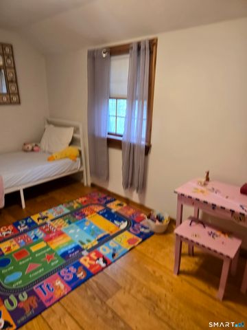 301 Steinmann Avenue, Middlebury, CT 06762