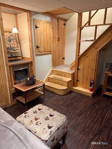 301 Steinmann Avenue, Middlebury, CT 06762