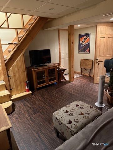 301 Steinmann Avenue, Middlebury, CT 06762