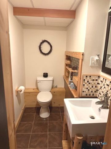 301 Steinmann Avenue, Middlebury, CT 06762