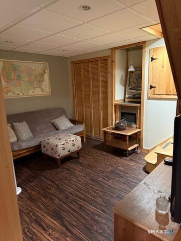 301 Steinmann Avenue, Middlebury, CT 06762