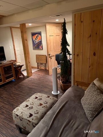 301 Steinmann Avenue, Middlebury, CT 06762