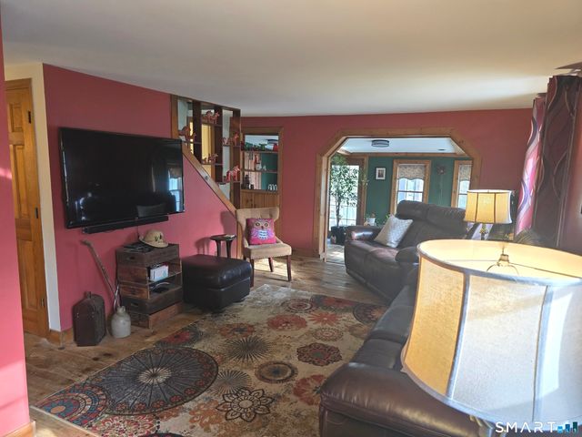 301 Steinmann Avenue, Middlebury, CT 06762