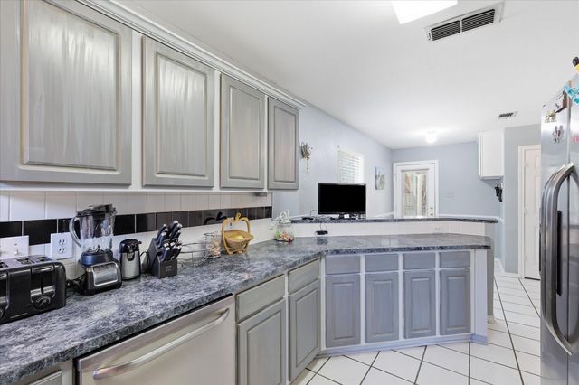 3133 Watercress Circle, Arlington, TX 76012