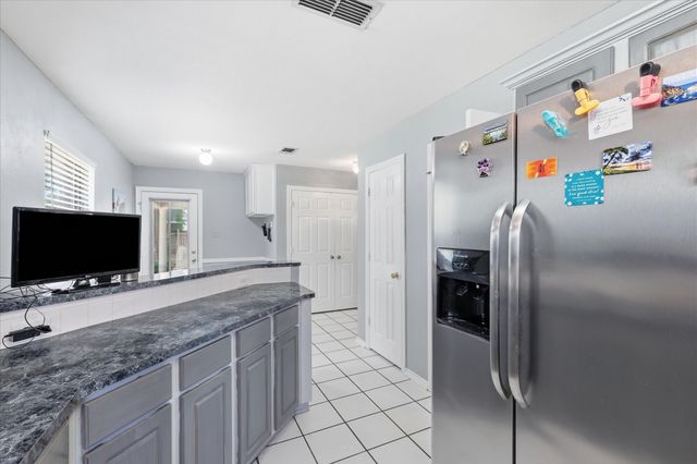 3133 Watercress Circle, Arlington, TX 76012