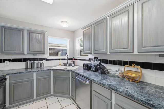 3133 Watercress Circle, Arlington, TX 76012