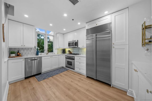 700 W Harbor Drive TH5, San Diego, CA 92101