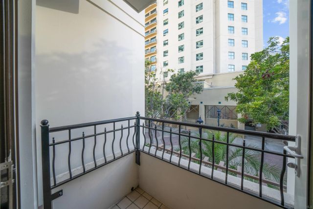 700 W Harbor Drive TH5, San Diego, CA 92101