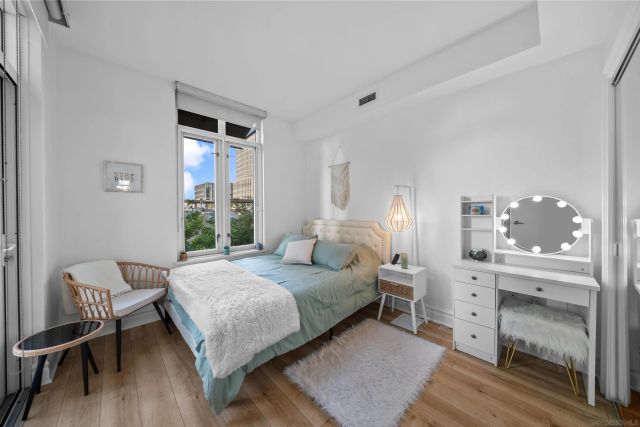 700 W Harbor Drive TH5, San Diego, CA 92101