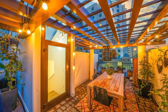 700 W Harbor Drive TH5, San Diego, CA 92101