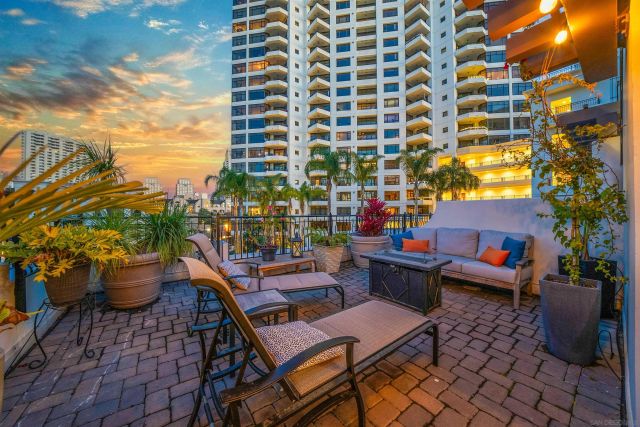 700 W Harbor Drive TH5, San Diego, CA 92101